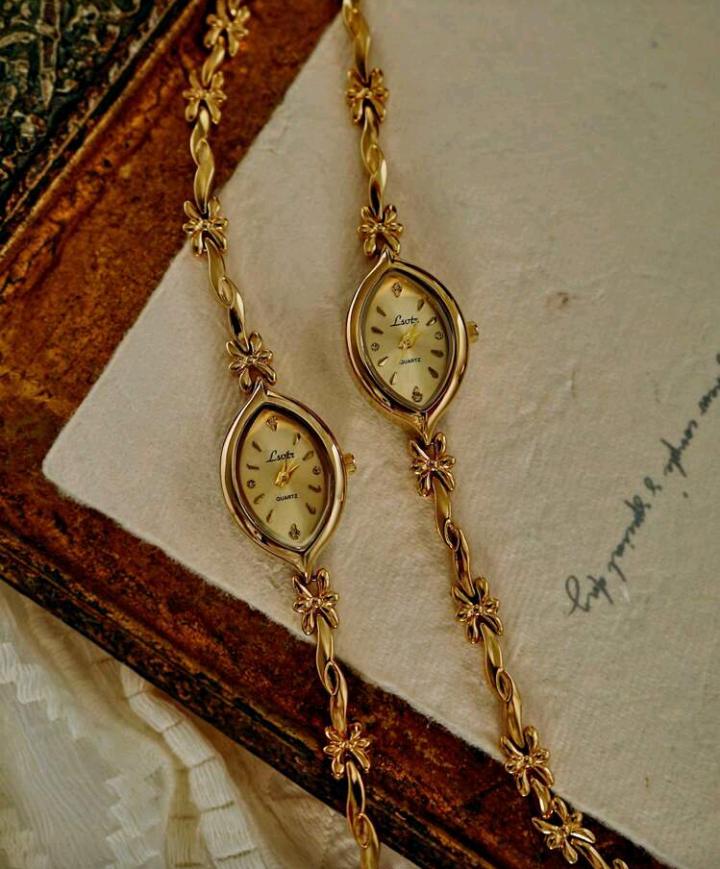dainty gold watch (1pc)
