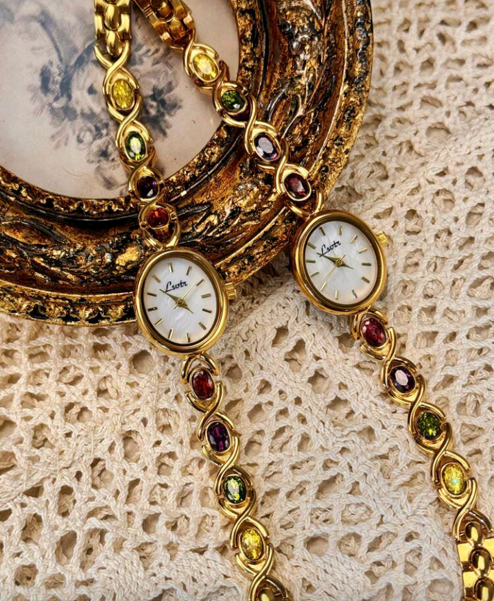 multicolor inlaid crystal watch (1 pc)