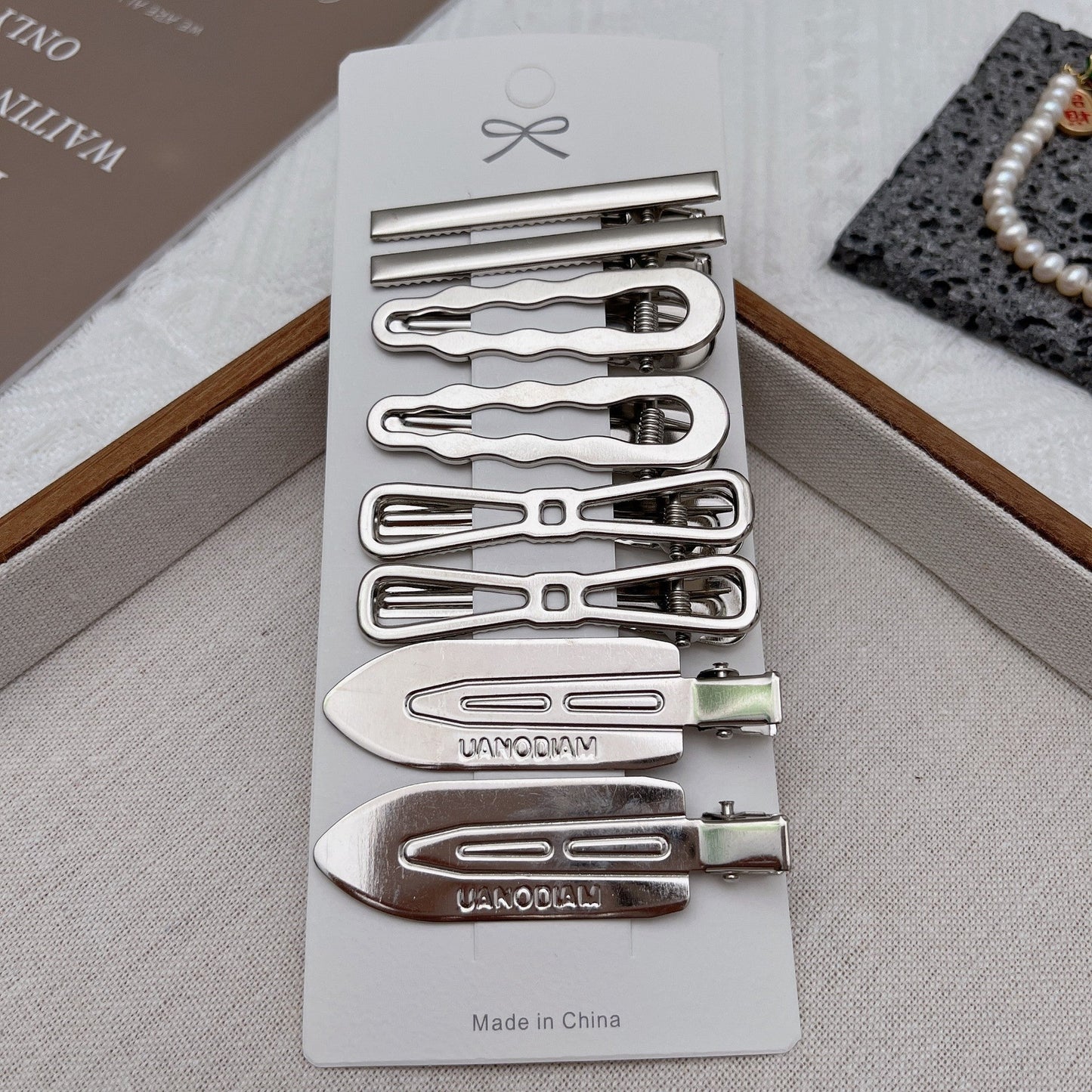 y2k hair pins