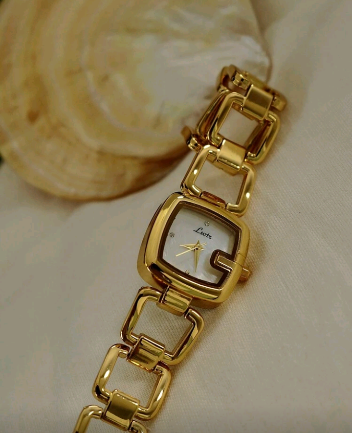 hollow strap golden watch 1pc