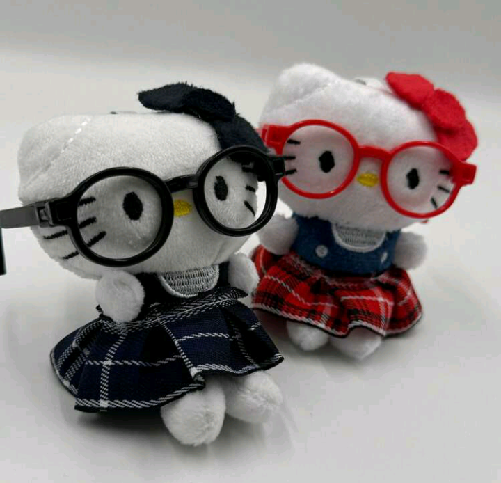 nerd hello kitty plush keychain