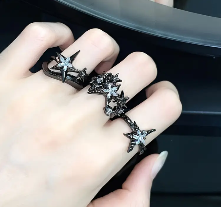 punk black star rings