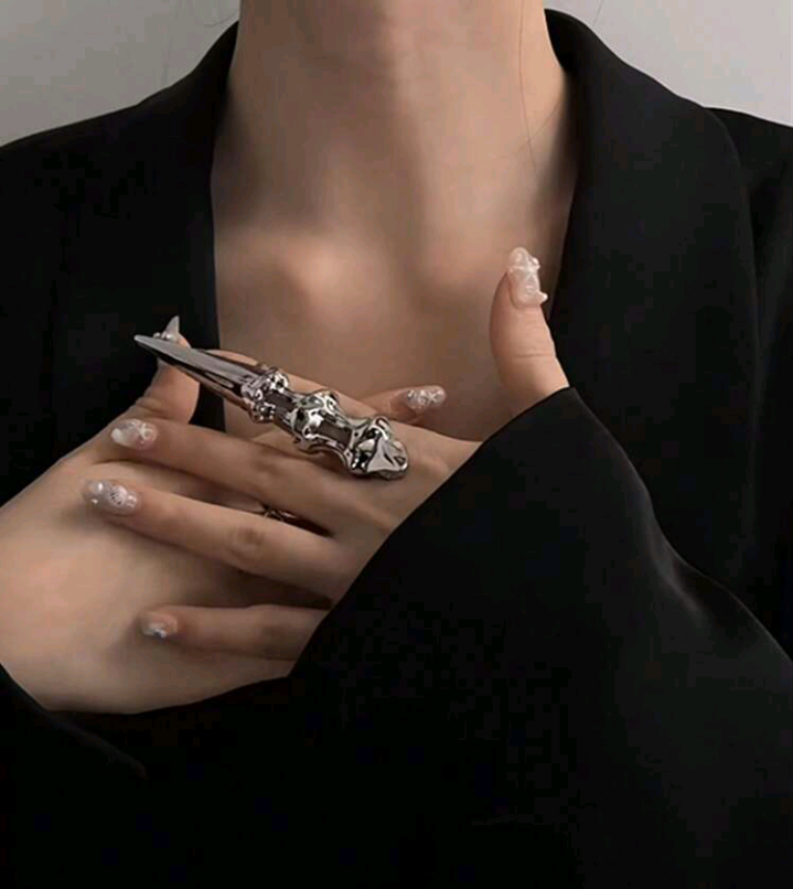 knuckle rings