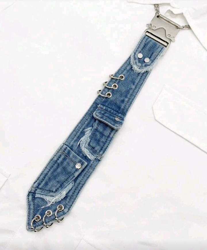 baby blue pocket design tie necklace