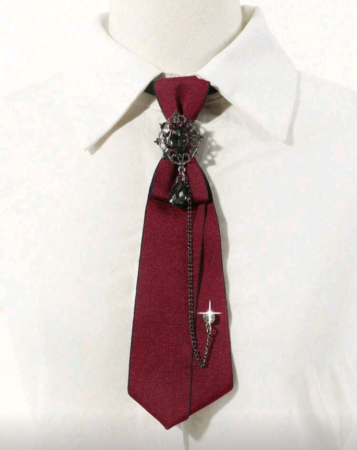 short charm tie (black and red)
