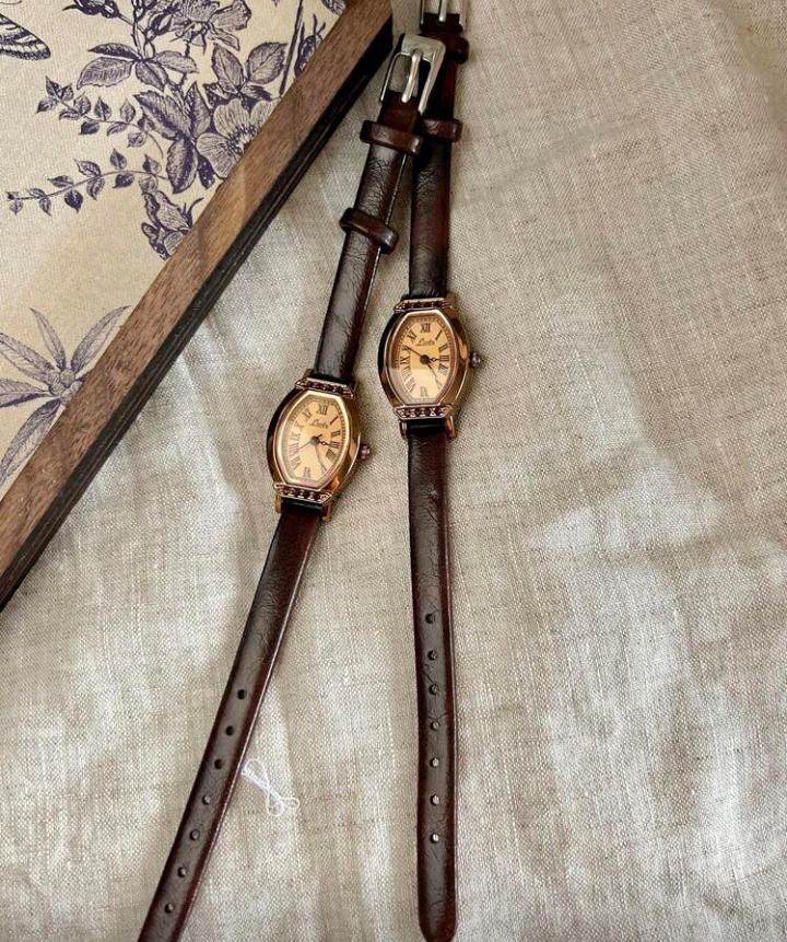 brown strap daily wear watch (1 pc)