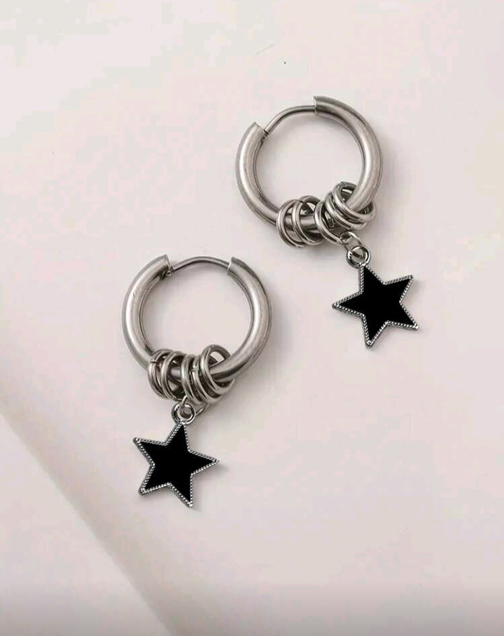 star studs/earrings/septum piercing